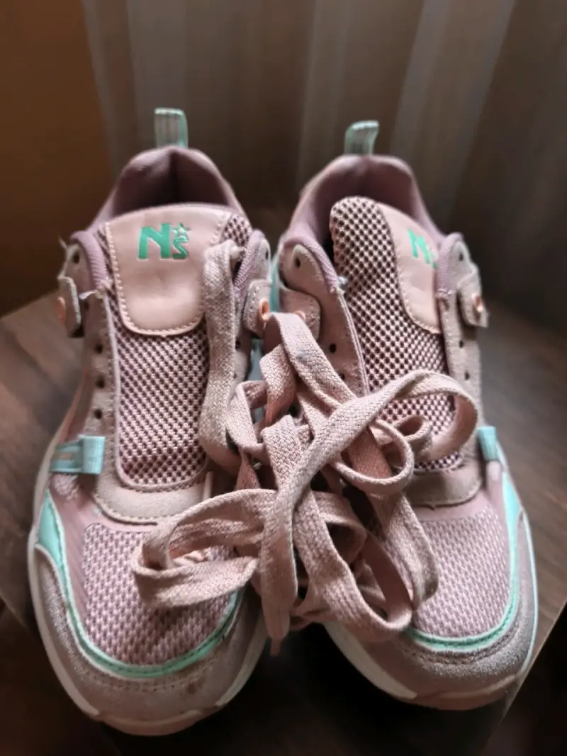Zapatillas deportivas rosadas - 2