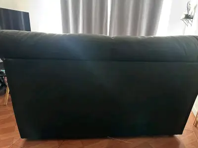 Sofá de cuero negro - miniatura 2
