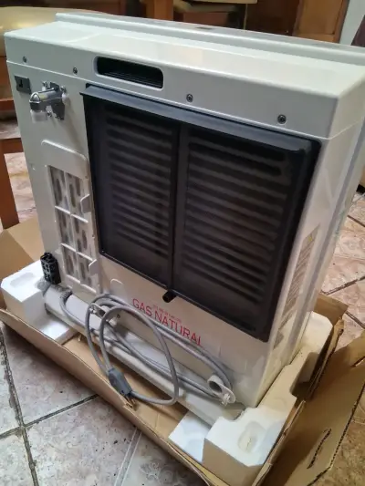 Calefactor a gas Rinnai nuevo - miniatura 3