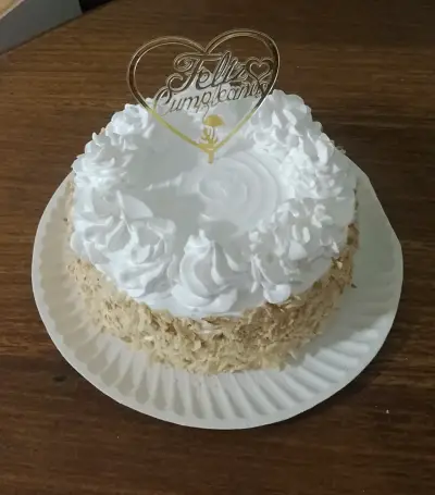 Torta decorada con crema - miniatura 5