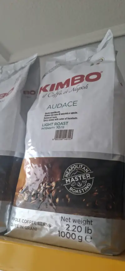 Café en Grano Kimbo Audace 1kg - miniatura 2