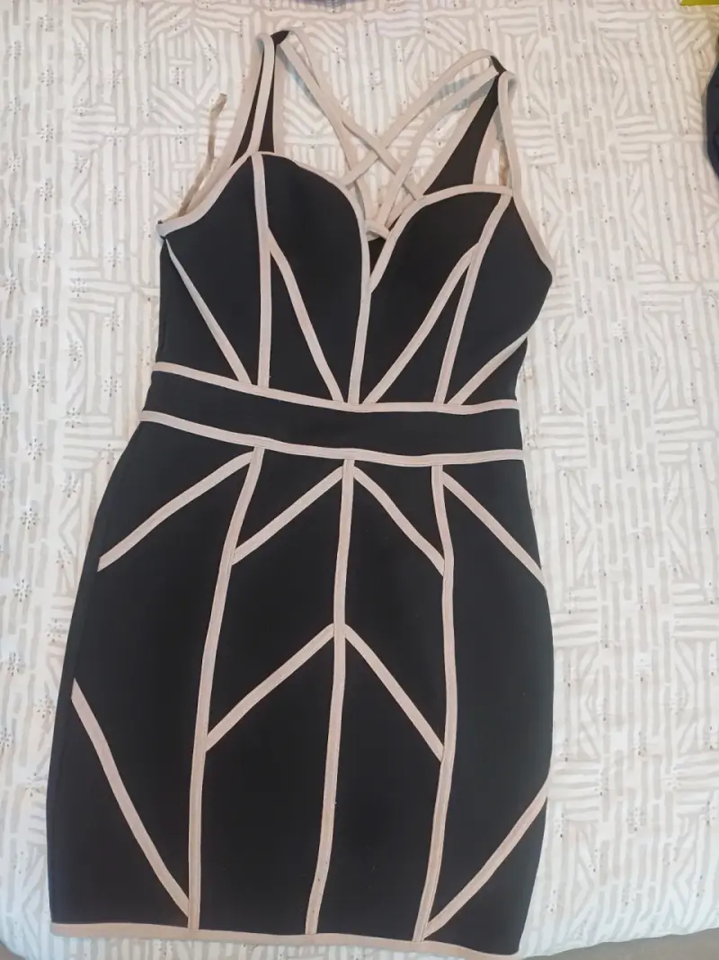 Vestido ajustado negro y beige - 1
