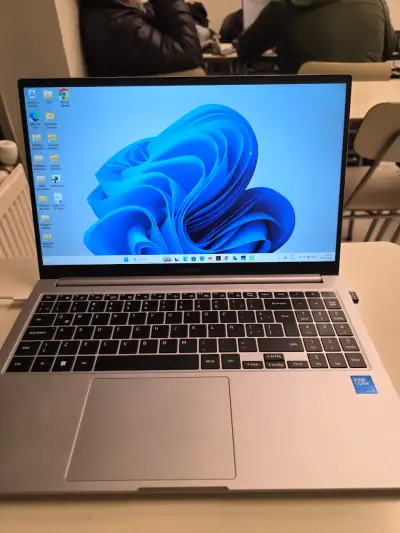 Samsung Galaxy Book 4 - miniatura 1