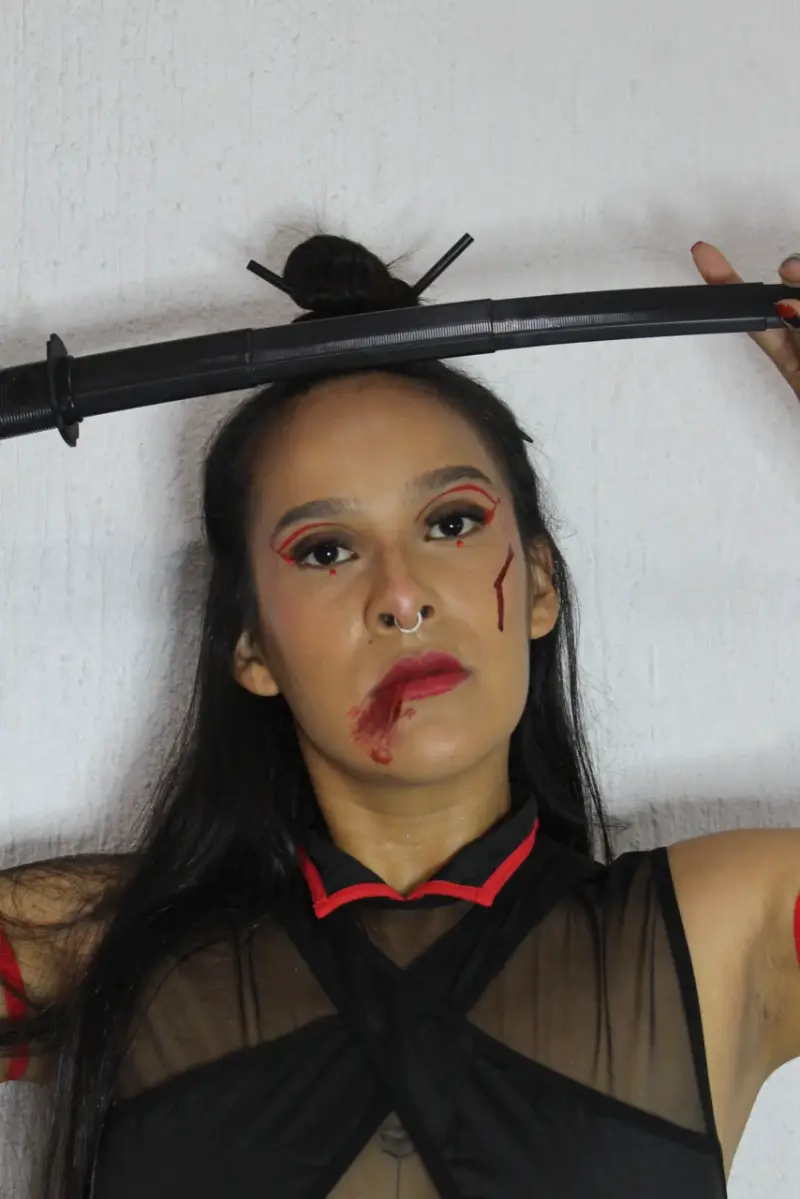 Disfraz estilo samurái negro y rojo - 6