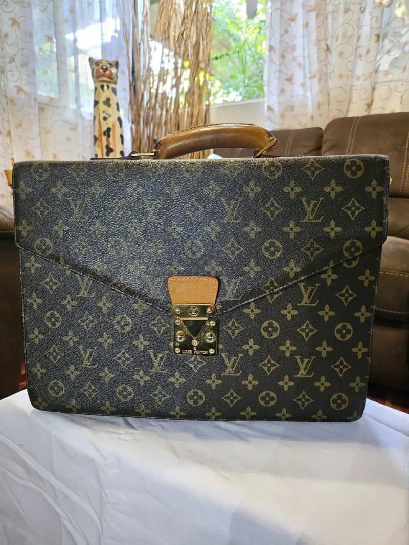 Maletín de lujo Louis Vuitton - 1