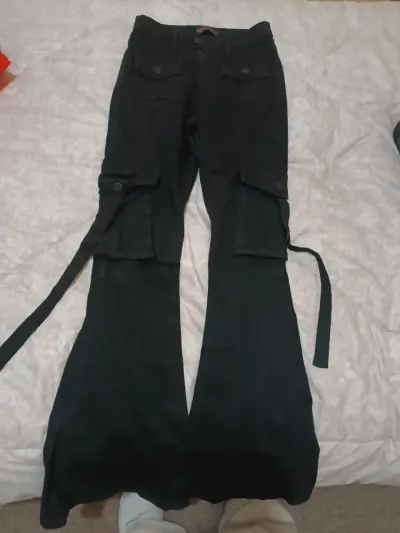 Pantalones cargo negro - miniatura 1