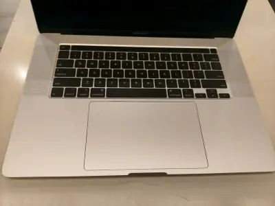 MacBook Pro 16 i9 2.3 64gb SSD 1tb Radeon 5500M 4g - miniatura 4