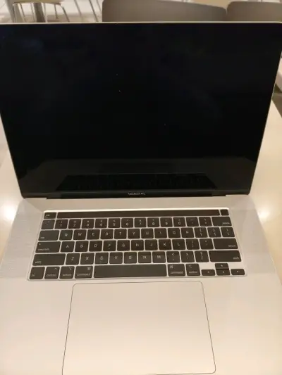 MacBook Pro 16 i9 2.3 64gb SSD 1tb Radeon 5500M 4g - miniatura 5
