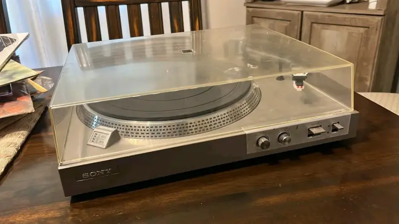 Tocadiscos Sony vintage 212 A - 2
