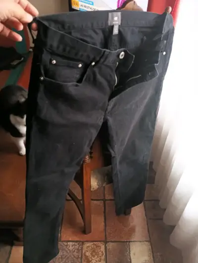 Jeans negros clásicos - miniatura 1