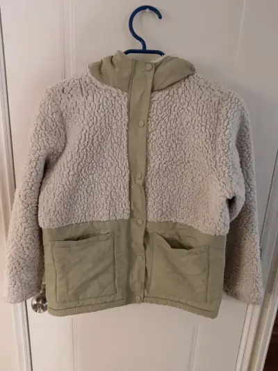 Chaqueta sherpa  con capucha - miniatura 1