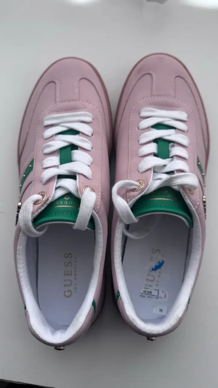 Zapatillas Guess rosadas nuevas - 2