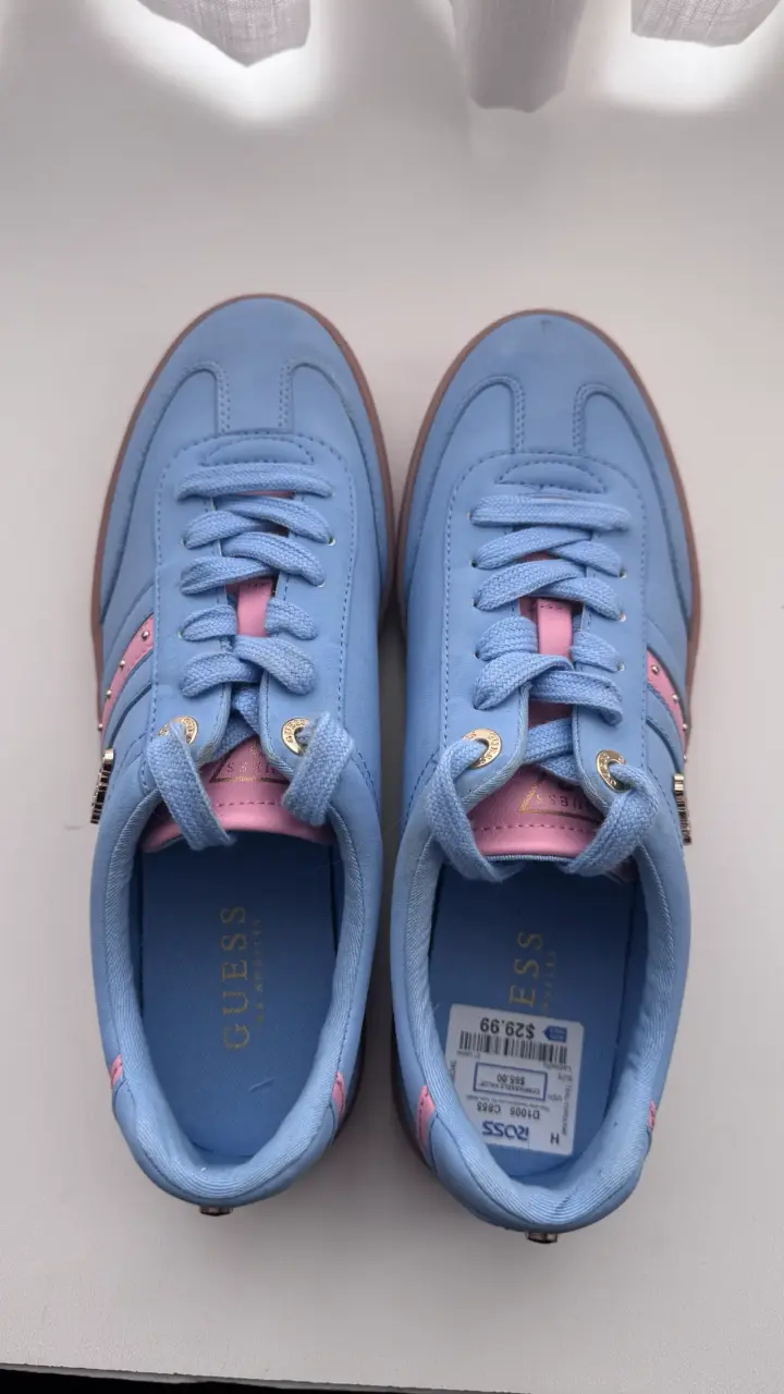 Zapatillas Guess nuevas celeste y rosa - 2