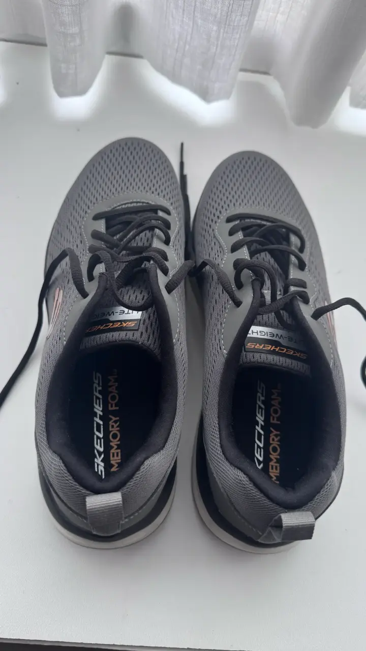 Zapatillas Skechers gris nuevas - 2