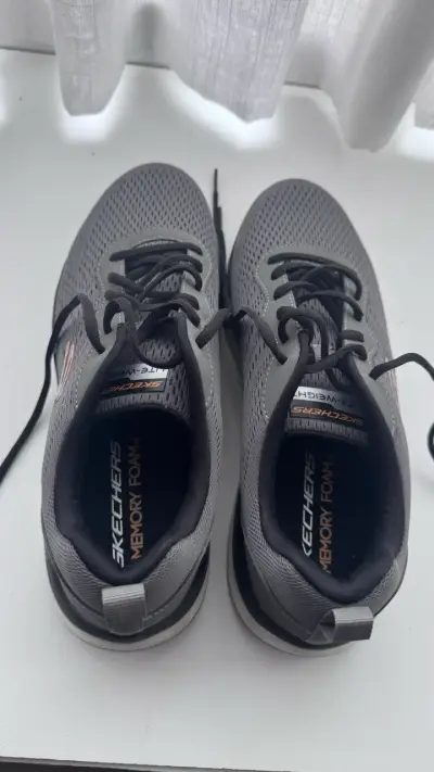 Zapatillas Skechers gris nuevas - miniatura 2