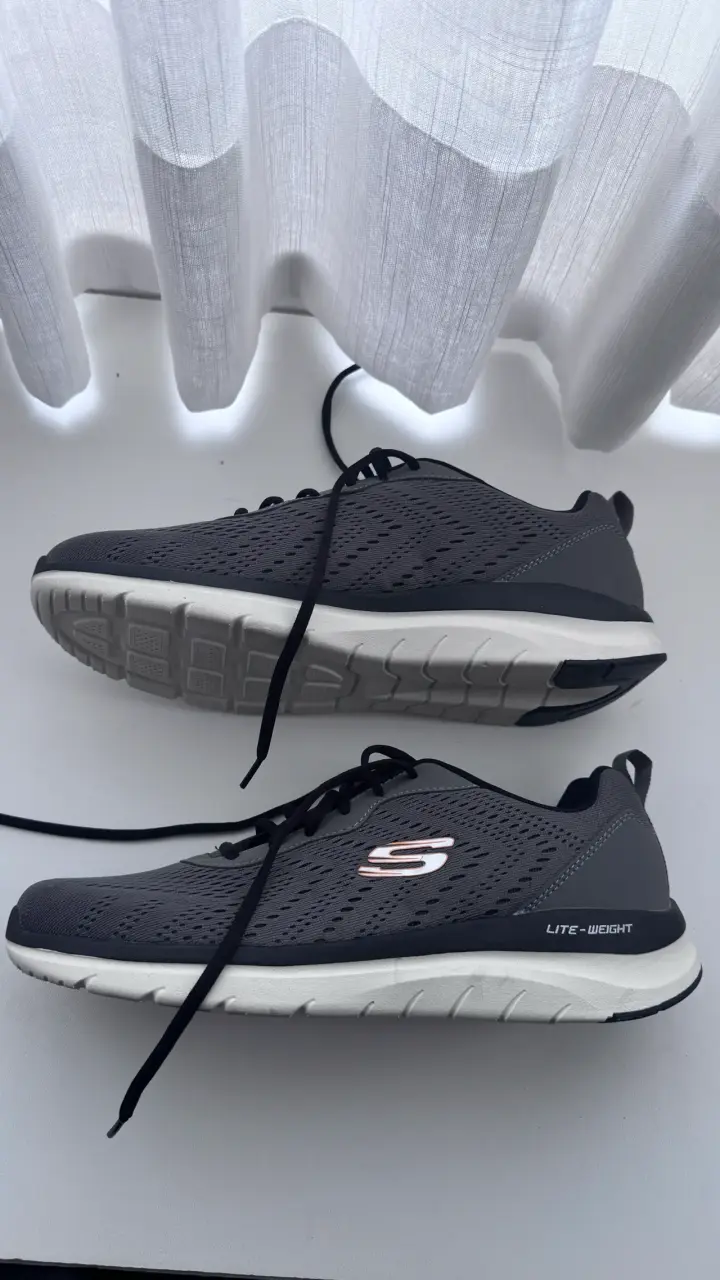 Zapatillas Skechers gris nuevas - 4
