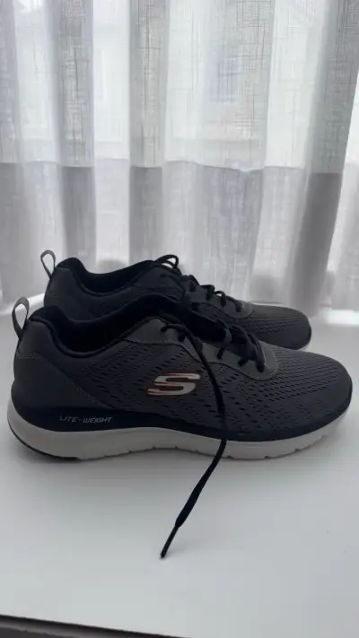 Zapatillas Skechers gris nuevas - miniatura 5