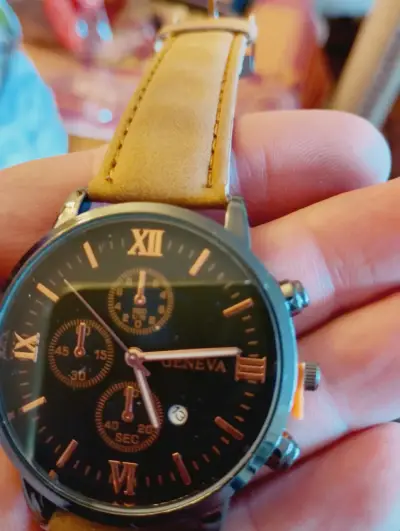 Reloj de pulsera clásico - miniatura 2
