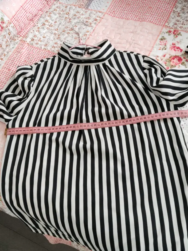 Blusa rayada blanca y negra - 3