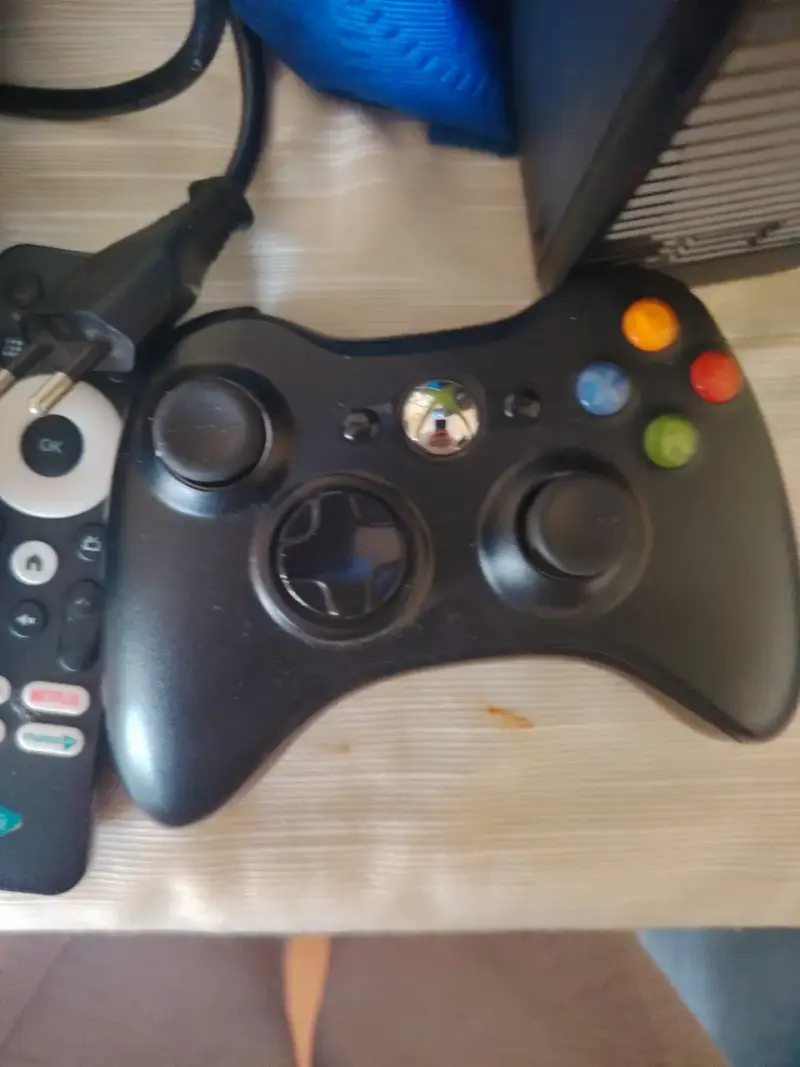 Xbox 360 en buen estado - 4