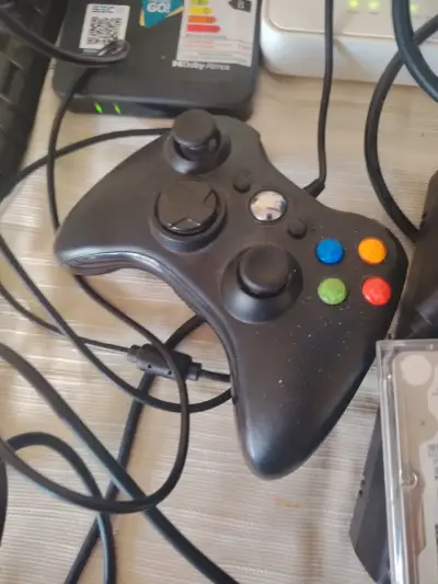 Xbox 360 en buen estado - miniatura 5