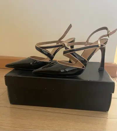 Zapatos Gacel de tacón negros brillantes - miniatura 1