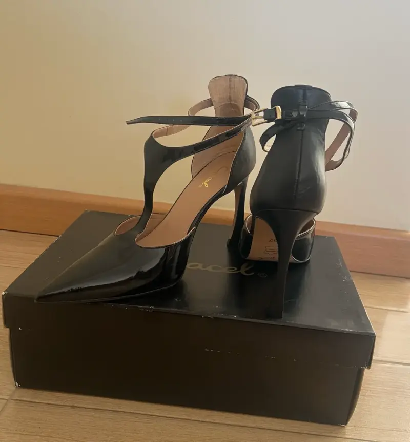 Tacones Gacel negros de charol - 2