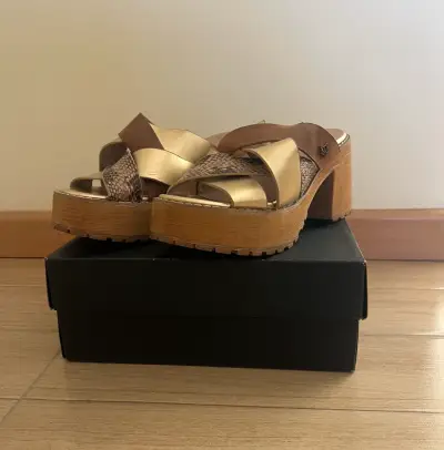 Sandalias Gotta de tacón alto doradas - miniatura 1