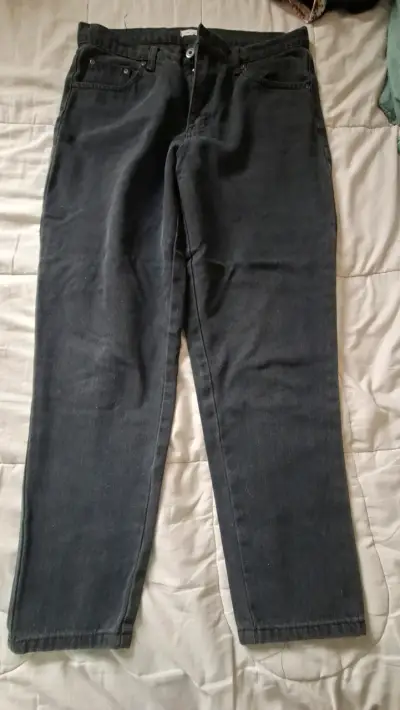 Jeans negros clásicos - miniatura 1