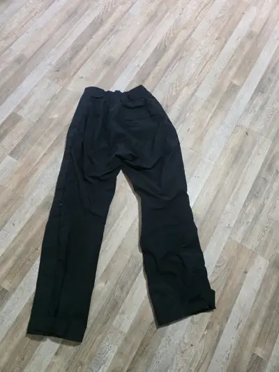 Pantalon negro goretex - miniatura 2