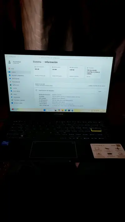 Laptop ASUS VivoBook 14 pulgadas - miniatura 1