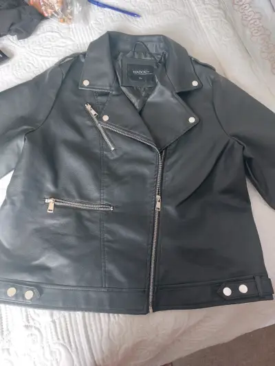 Chaqueta de cuero negra XL - miniatura 1