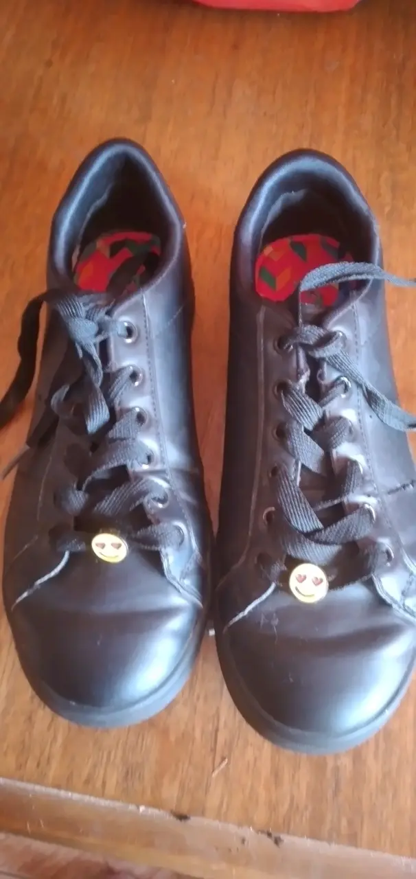 Zapatos deportivos negros - 2