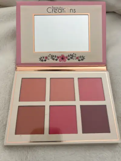 Paleta de rubores Beauty Creations - miniatura 2