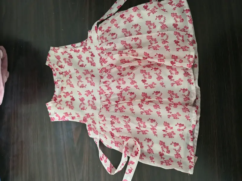 Vestido infantil floral rosa