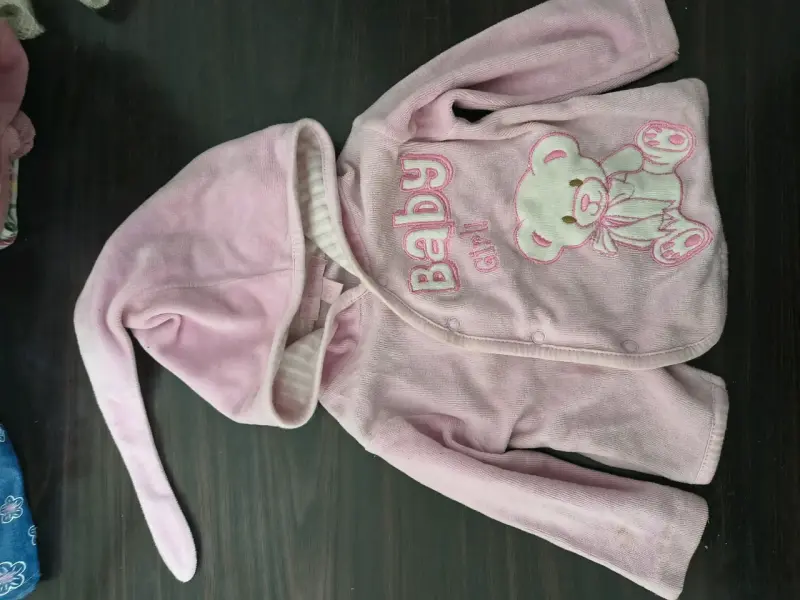 Chaqueta rosada bebé niña
