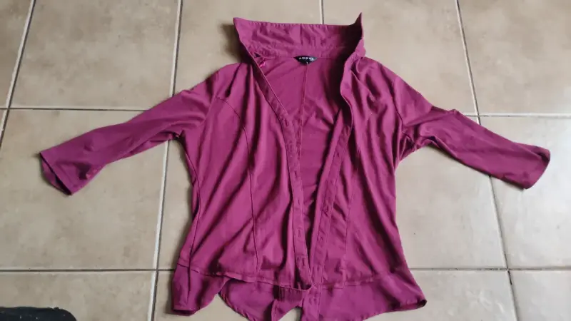 Blusa fucsia de manga 3/4
