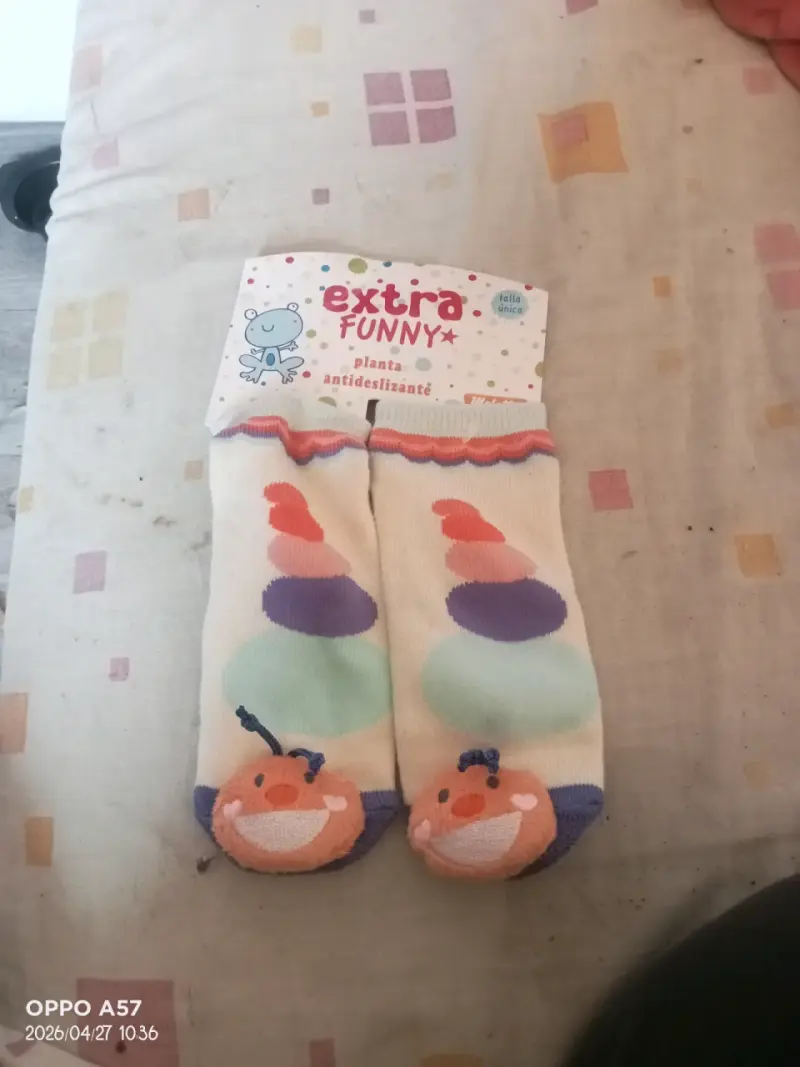 Calcetines antideslizantes infantiles