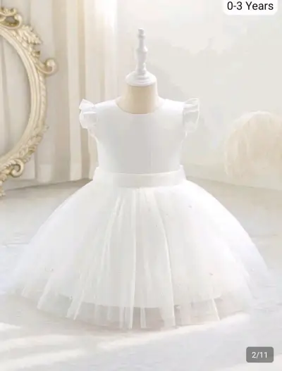Vestido blanco para niña - miniatura 1