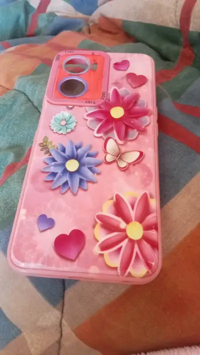 Carcasa de celular con flores - miniatura 1