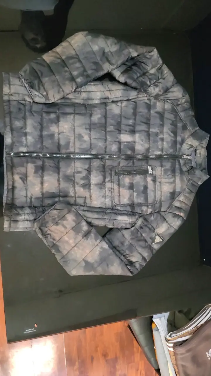 Chaqueta acolchada camuflada