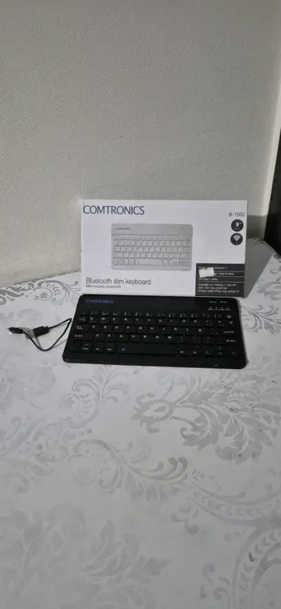 Teclado Bluetooth Comtronics negro - miniatura 1
