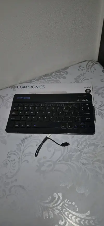 Teclado Bluetooth Comtronics negro - miniatura 4