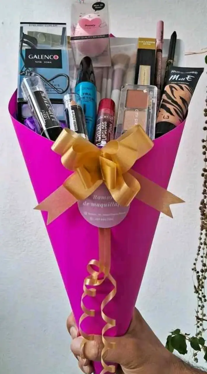 Set de maquillaje y dulces - 2