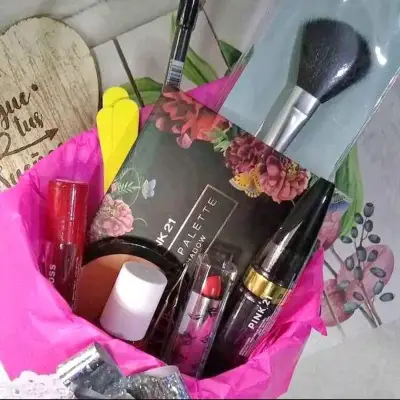Set de maquillaje y dulces - miniatura 3