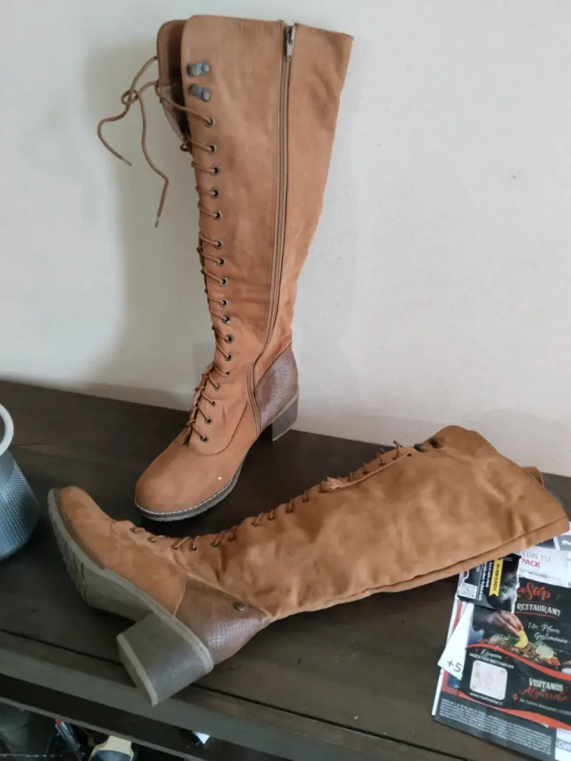 Botas altas marrón claro