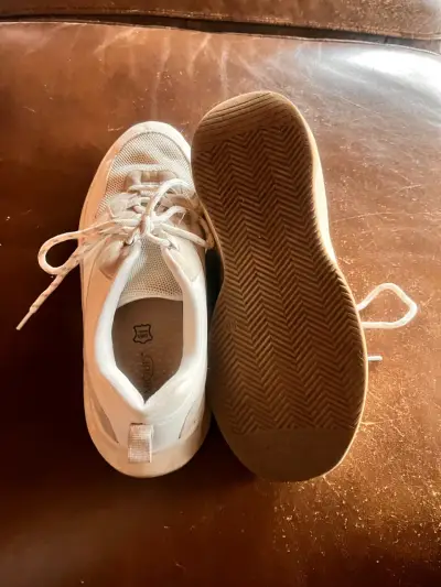 Zapatillas deportivas blancas - miniatura 2