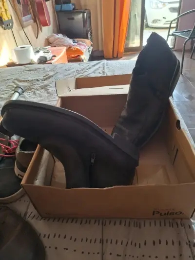 Botines negros con cierre lateral - miniatura 2