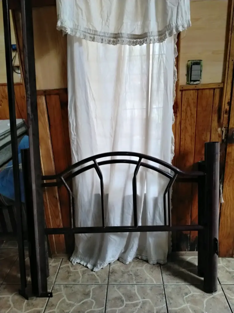 Estructura de cama de metal