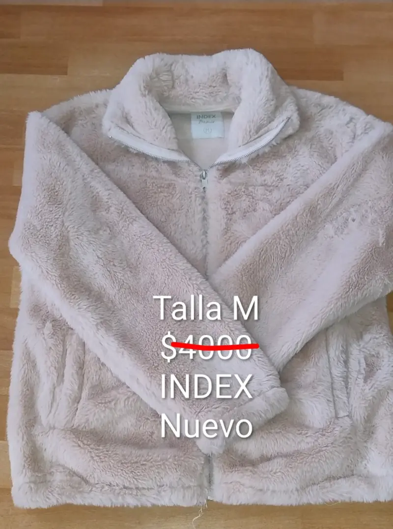 Chaqueta de peluche beige nueva